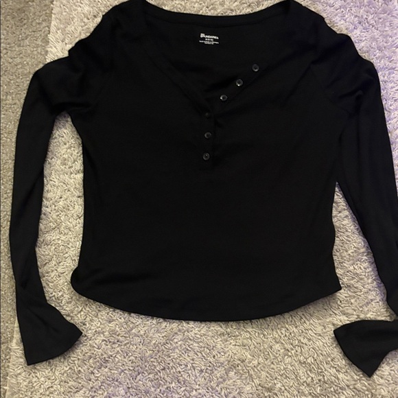 No boundaries Classic Black Long Sleeve Tee -HENLEY - Picture 2 of 4